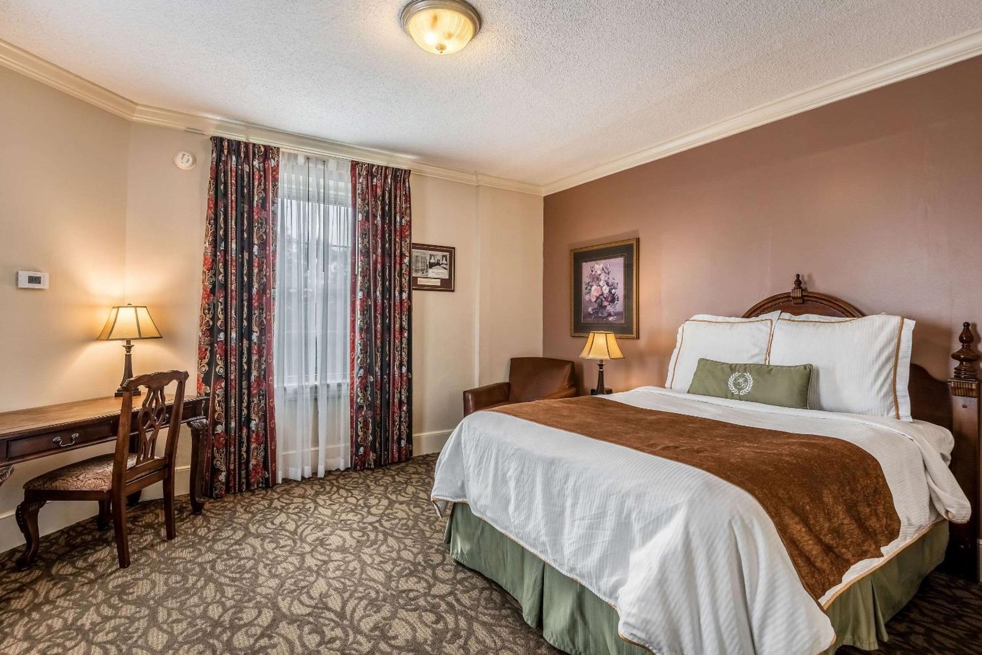 Hotel Bothwell Sedalia Central District, Ascend Hotel Collection Extérieur photo